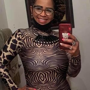 Meet your Posher, Lynetta